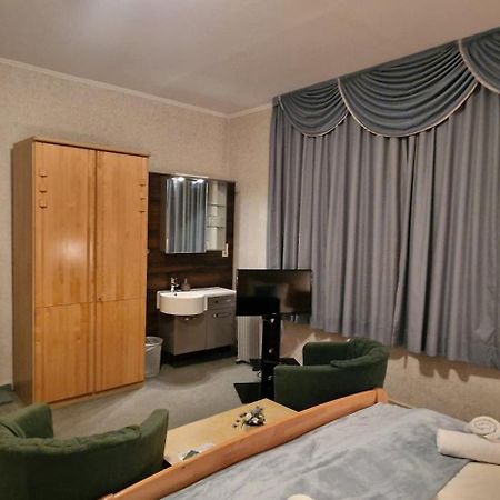 סייסן Hotel-Restaurant Wilhelmsbad מראה חיצוני תמונה