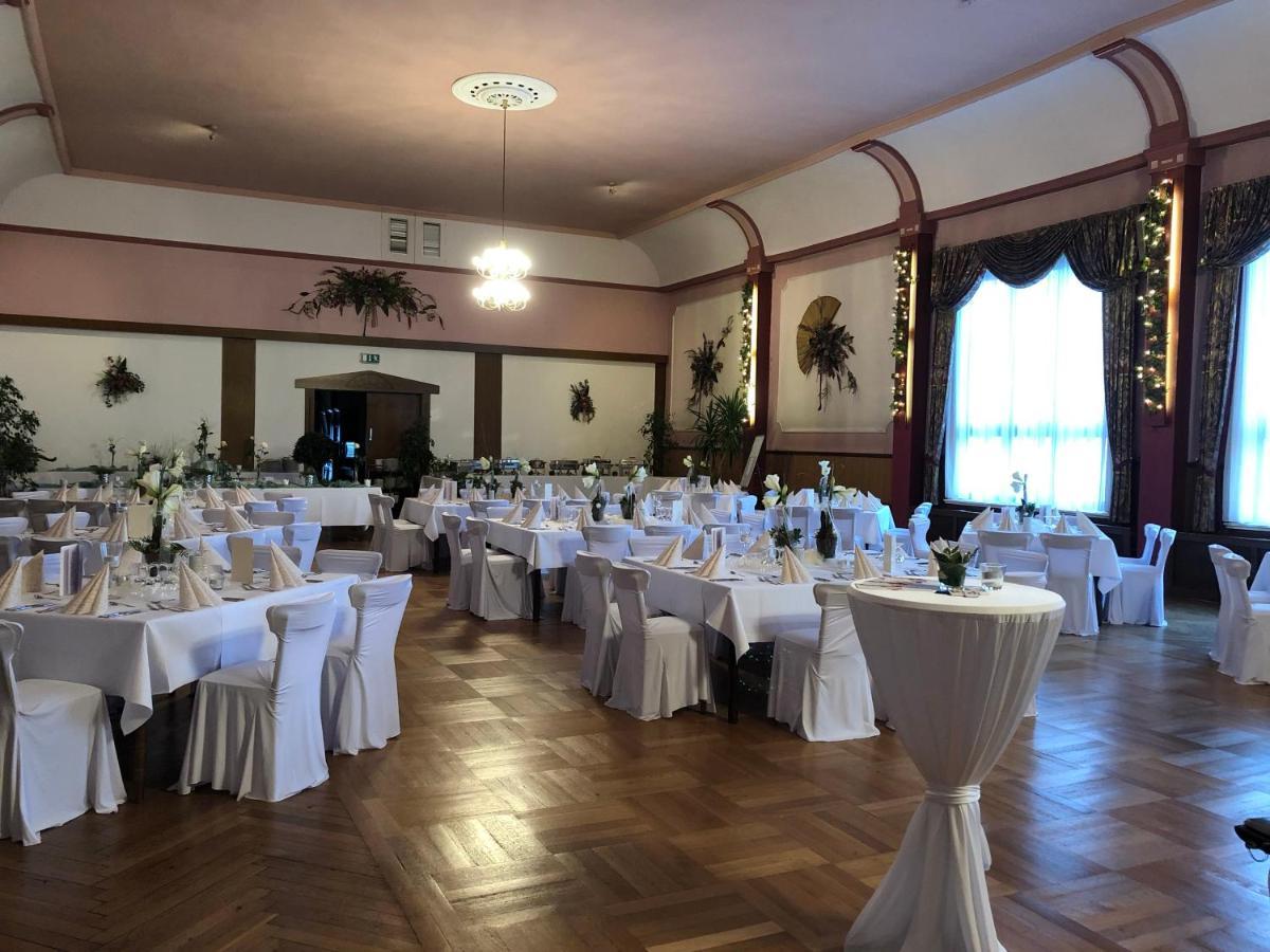 סייסן Hotel-Restaurant Wilhelmsbad מראה חיצוני תמונה